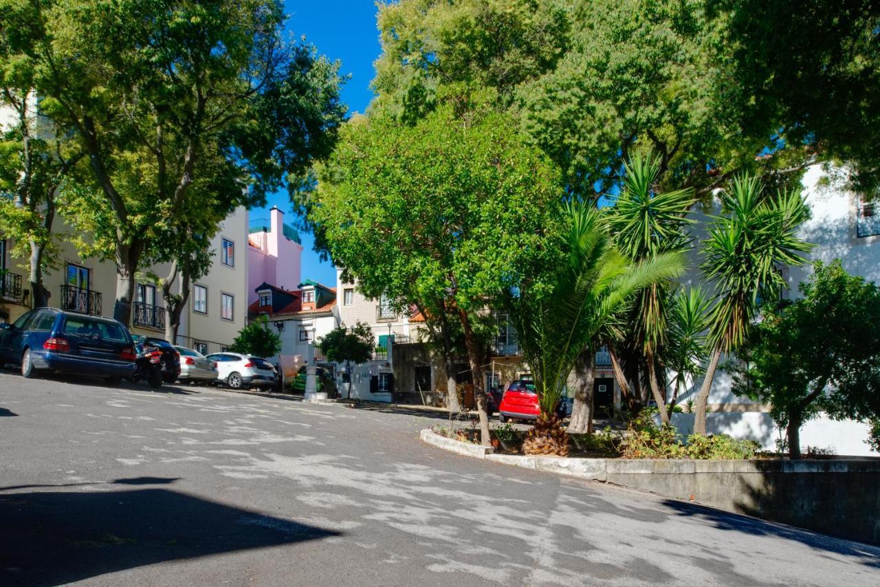 Sunny & Quiet In Historic Center Apartment Lisbon Luaran gambar