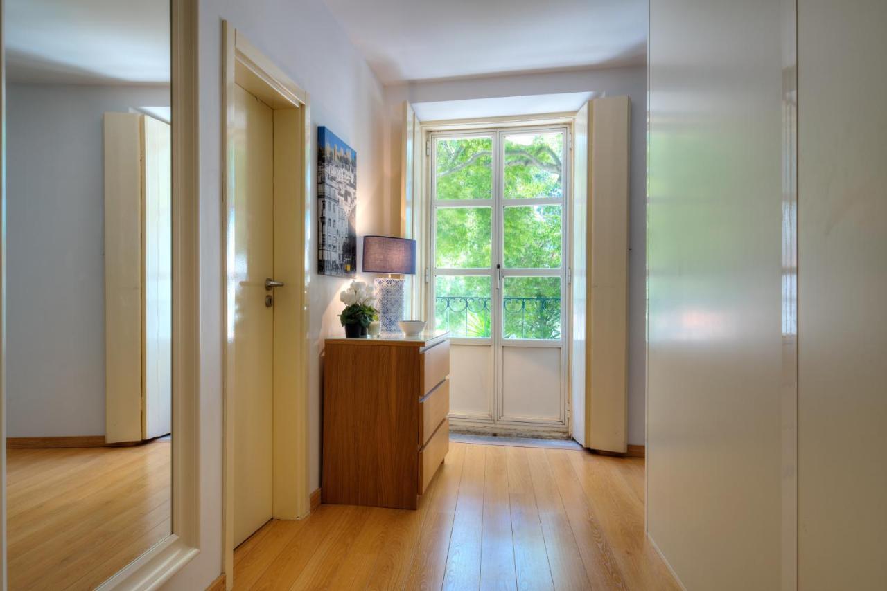 Sunny & Quiet In Historic Center Apartment Lisbon Luaran gambar
